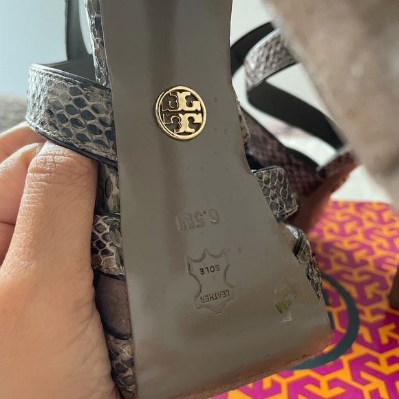 Tory Burch Platform Heels - Picture 4 of 8